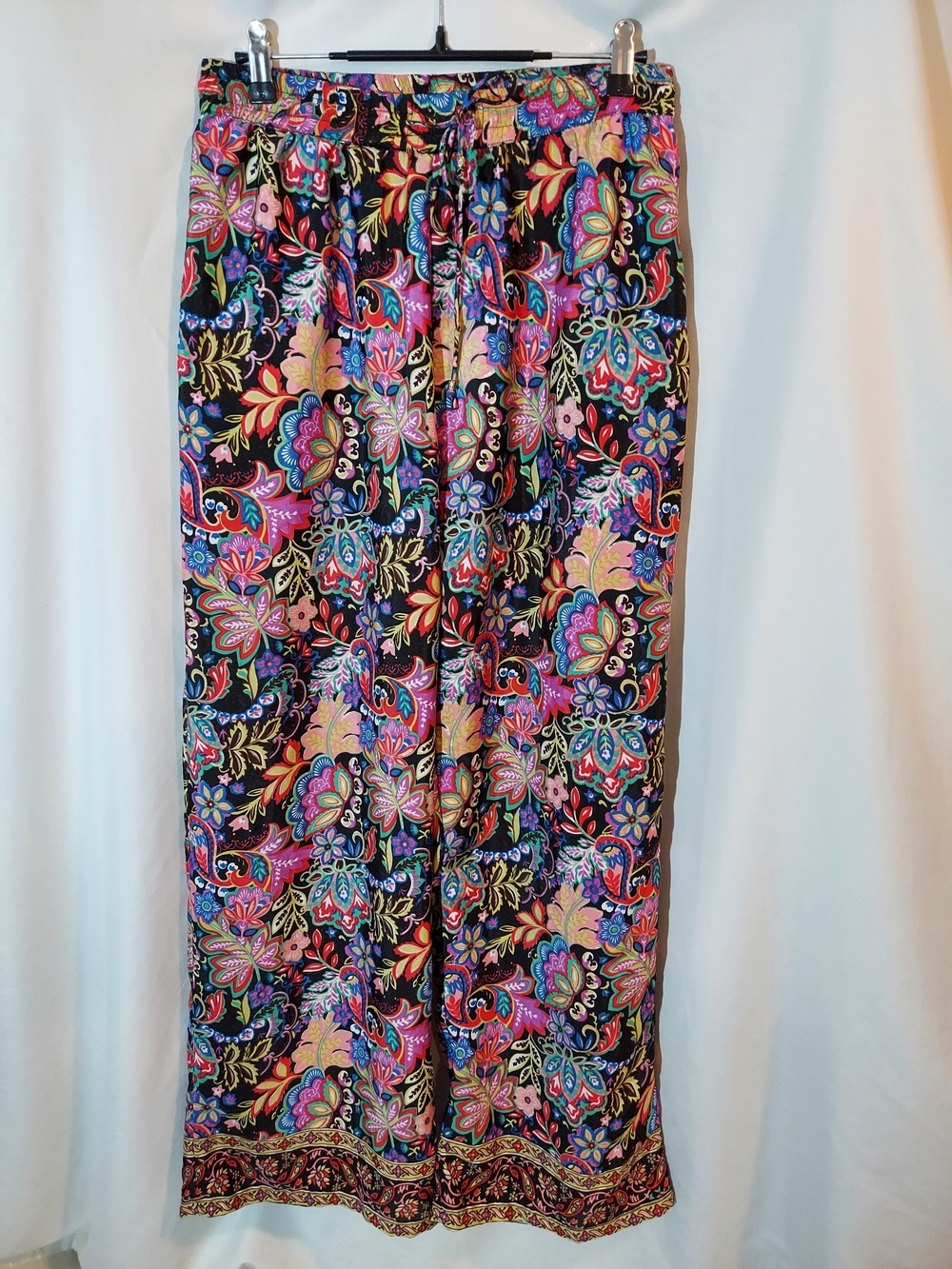 Chelsea & Theodore Boho Floral Wide Leg Pants M Black